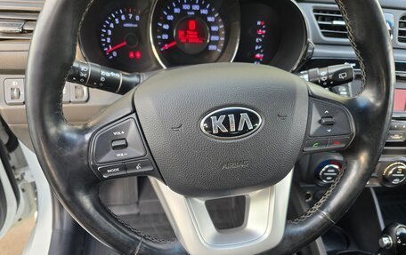 KIA Rio III рестайлинг, 2014 год, 1 075 000 рублей, 32 фотография