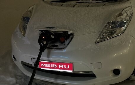Nissan Leaf I, 2016 год, 820 000 рублей, 2 фотография