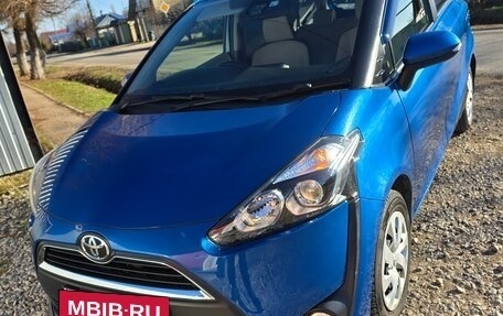 Toyota Sienta II, 2017 год, 1 350 000 рублей, 6 фотография