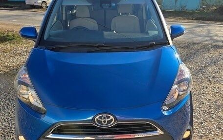 Toyota Sienta II, 2017 год, 1 350 000 рублей, 7 фотография