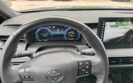 Toyota Camry, 2024 год, 3 900 000 рублей, 5 фотография