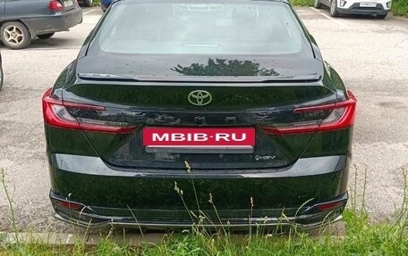 Toyota Camry, 2024 год, 3 900 000 рублей, 2 фотография