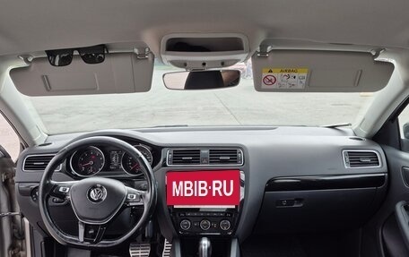 Volkswagen Jetta VI, 2017 год, 1 390 000 рублей, 9 фотография