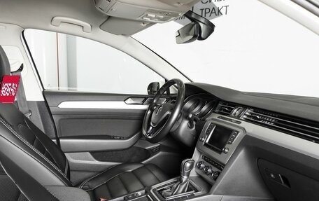 Volkswagen Passat B8 рестайлинг, 2016 год, 1 999 127 рублей, 4 фотография