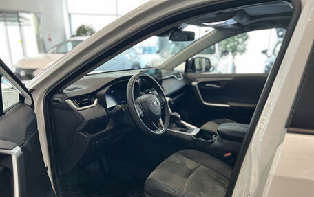 Toyota RAV4, 2024 год, 3 750 000 рублей, 20 фотография