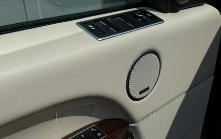 Land Rover Range Rover IV рестайлинг, 2014 год, 3 290 000 рублей, 12 фотография