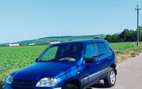 Chevrolet Niva I рестайлинг, 2006 год, 300 000 рублей, 3 фотография