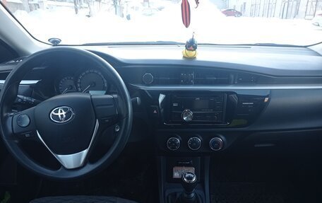 Toyota Corolla, 2013 год, 1 050 000 рублей, 6 фотография