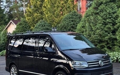Volkswagen Multivan T6 рестайлинг, 2018 год, 5 700 000 рублей, 2 фотография