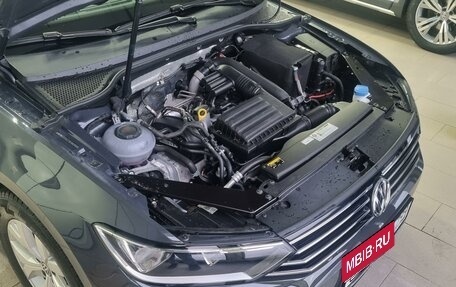 Volkswagen Passat B8 рестайлинг, 2017 год, 2 300 000 рублей, 8 фотография