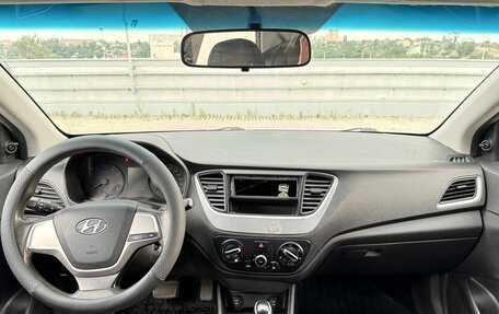 Hyundai Solaris II рестайлинг, 2018 год, 680 000 рублей, 5 фотография