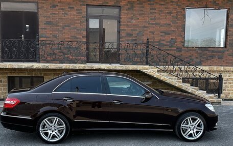 Mercedes-Benz E-Класс, 2009 год, 1 680 000 рублей, 3 фотография