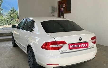 Skoda Superb III рестайлинг, 2013 год, 1 230 000 рублей, 6 фотография