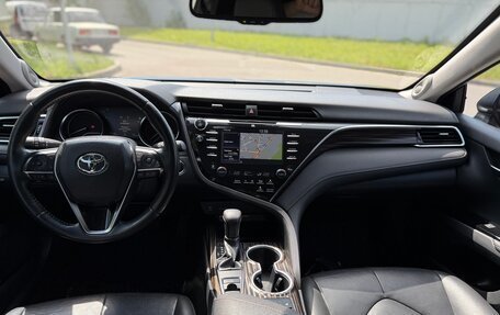 Toyota Camry, 2019 год, 3 050 000 рублей, 8 фотография