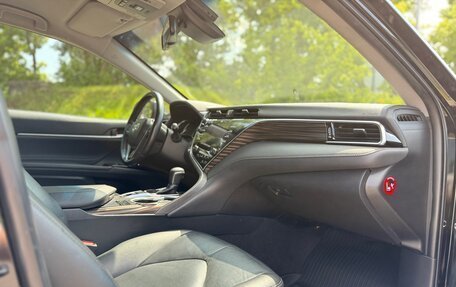 Toyota Camry, 2019 год, 3 050 000 рублей, 9 фотография