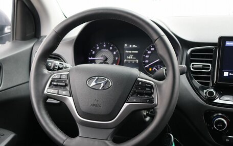 Hyundai Solaris II рестайлинг, 2021 год, 1 880 000 рублей, 10 фотография