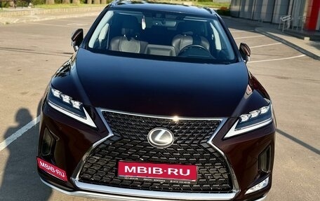 Lexus RX IV рестайлинг, 2020 год, 5 600 000 рублей, 1 фотография