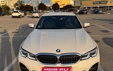 BMW 3 серия, 2019 год, 3 790 000 рублей, 11 фотография