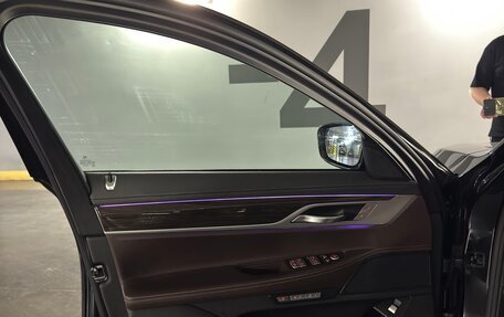 BMW 7 серия, 2016 год, 2 800 000 рублей, 12 фотография