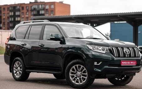 Toyota Land Cruiser Prado 150 рестайлинг 2, 2018 год, 4 500 000 рублей, 1 фотография