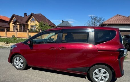 Toyota Sienta II, 2019 год, 1 500 000 рублей, 14 фотография