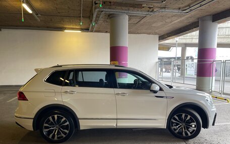 Volkswagen Tiguan II, 2021 год, 3 380 000 рублей, 4 фотография