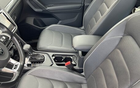 Volkswagen Tiguan II, 2021 год, 3 380 000 рублей, 14 фотография