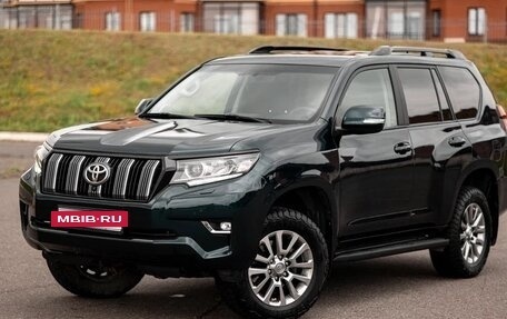 Toyota Land Cruiser Prado 150 рестайлинг 2, 2018 год, 4 500 000 рублей, 2 фотография