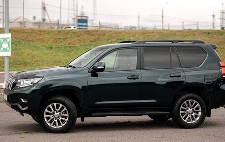 Toyota Land Cruiser Prado 150 рестайлинг 2, 2018 год, 4 500 000 рублей, 3 фотография