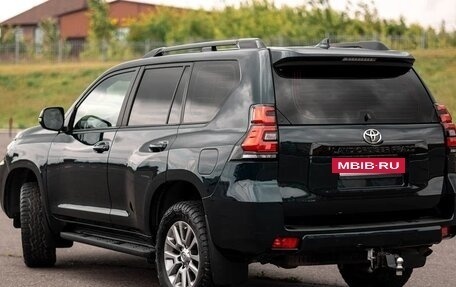 Toyota Land Cruiser Prado 150 рестайлинг 2, 2018 год, 4 500 000 рублей, 5 фотография