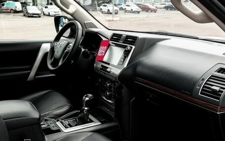 Toyota Land Cruiser Prado 150 рестайлинг 2, 2018 год, 4 500 000 рублей, 22 фотография