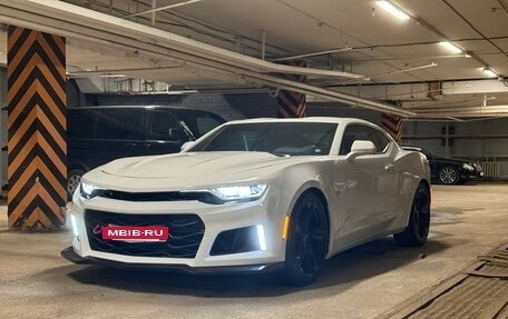 Chevrolet Camaro VI, 2022 год, 3 950 000 рублей, 4 фотография