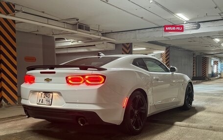 Chevrolet Camaro VI, 2022 год, 3 950 000 рублей, 7 фотография