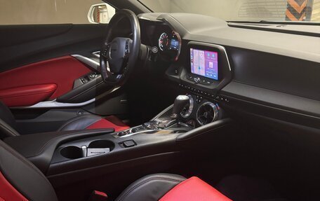 Chevrolet Camaro VI, 2022 год, 3 950 000 рублей, 10 фотография