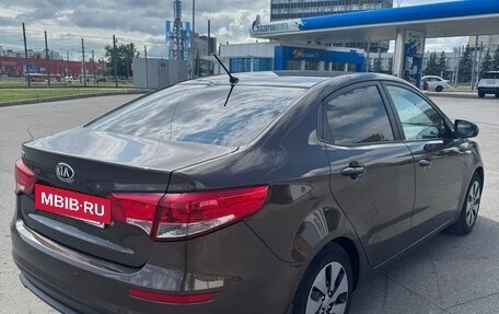 KIA Rio III рестайлинг, 2015 год, 999 000 рублей, 9 фотография