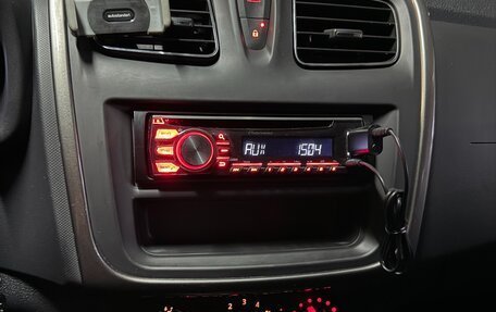 Renault Sandero II рестайлинг, 2015 год, 1 040 000 рублей, 17 фотография