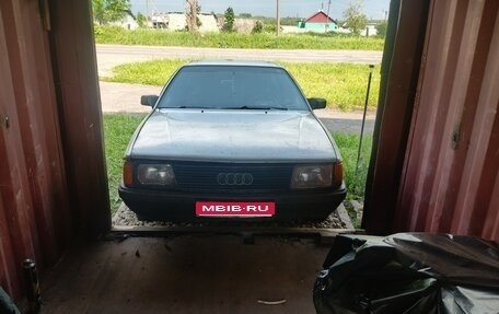 Audi 100, 1984 год, 160 000 рублей, 1 фотография