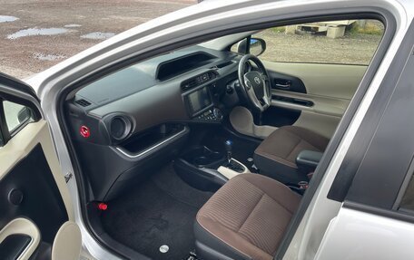 Toyota Aqua I, 2014 год, 880 000 рублей, 5 фотография