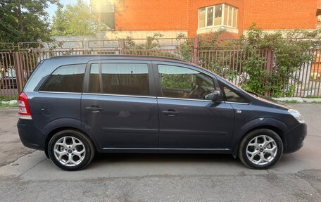 Opel Zafira B, 2011 год, 750 000 рублей, 2 фотография