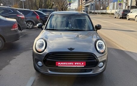 MINI Hatch, 2017 год, 1 650 000 рублей, 2 фотография