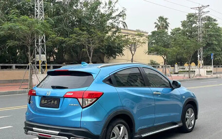 Honda Vezel, 2020 год, 1 350 000 рублей, 6 фотография