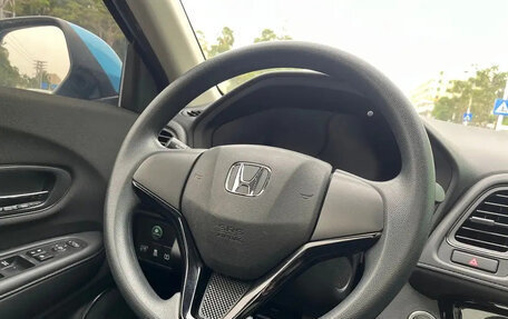 Honda Vezel, 2020 год, 1 350 000 рублей, 12 фотография
