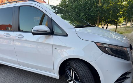 Mercedes-Benz V-Класс, 2017 год, 4 750 000 рублей, 2 фотография