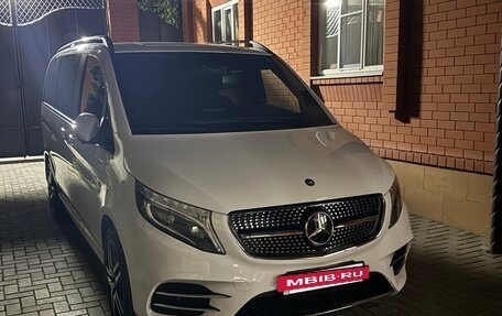 Mercedes-Benz V-Класс, 2017 год, 4 750 000 рублей, 10 фотография