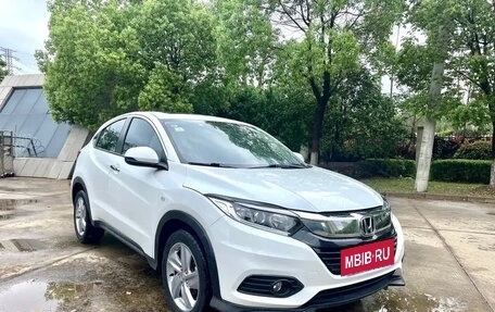 Honda Vezel, 2021 год, 1 350 000 рублей, 3 фотография