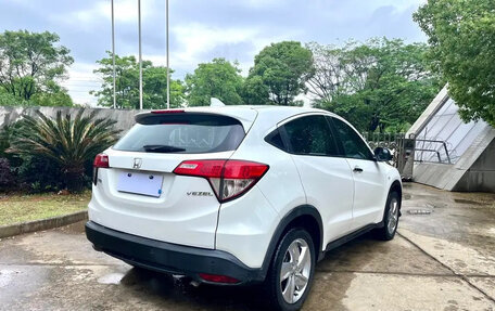 Honda Vezel, 2021 год, 1 350 000 рублей, 21 фотография