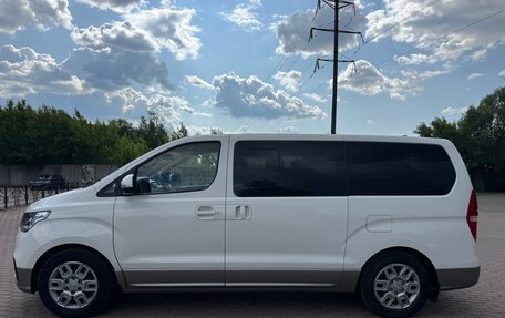 Hyundai H-1 II рестайлинг, 2020 год, 3 700 000 рублей, 3 фотография
