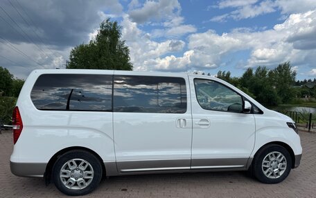 Hyundai H-1 II рестайлинг, 2020 год, 3 700 000 рублей, 7 фотография