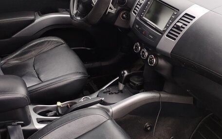 Mitsubishi Outlander III рестайлинг 3, 2012 год, 1 350 000 рублей, 12 фотография