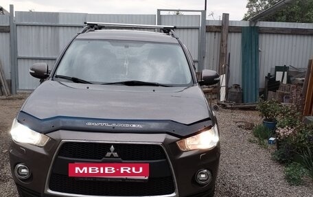 Mitsubishi Outlander III рестайлинг 3, 2012 год, 1 350 000 рублей, 40 фотография